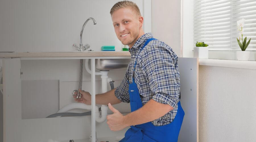 Expert burst pipe repair services in Mangum, OK